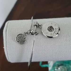 GingerSnap charm bangle bracelet